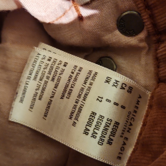 ❤️ AMERICAN EAGLE CORDUROY HIGH RISE CROP FLARE JEANS, 8 (29) - Picture 3 of 8